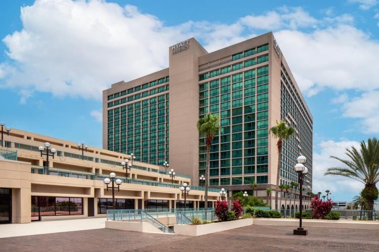 Exterior of Hyatt Regency Jacksonville Downtown against a blue sky